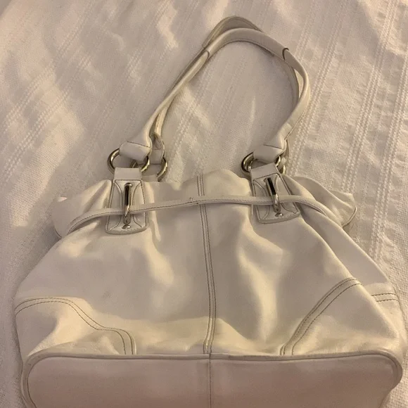 B. Makowsky leather handbag - Picture 3 of 9